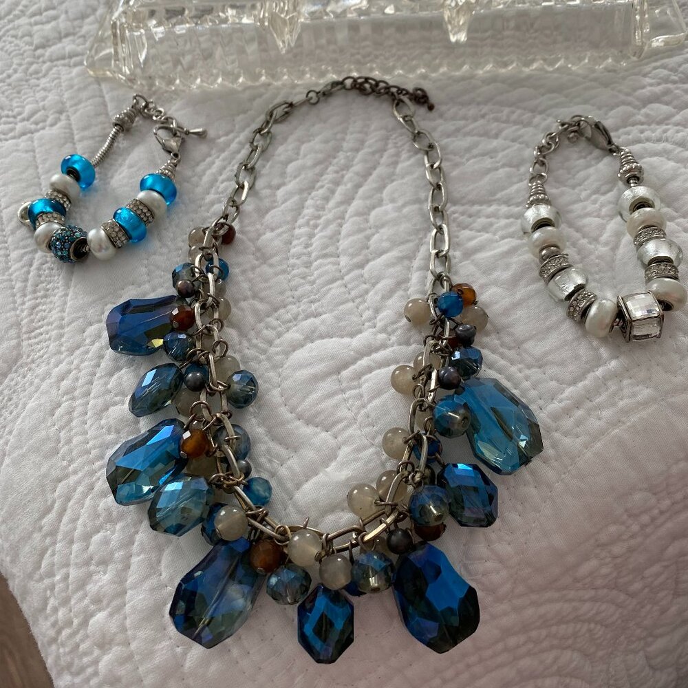 Rhinestone & Glass Blue's and White Beaded Necklace & Bracelet Lot of 3 Vintage